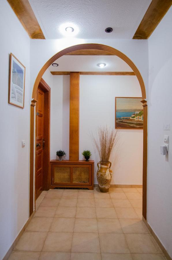 Almira Inn Chora  Bagian luar foto