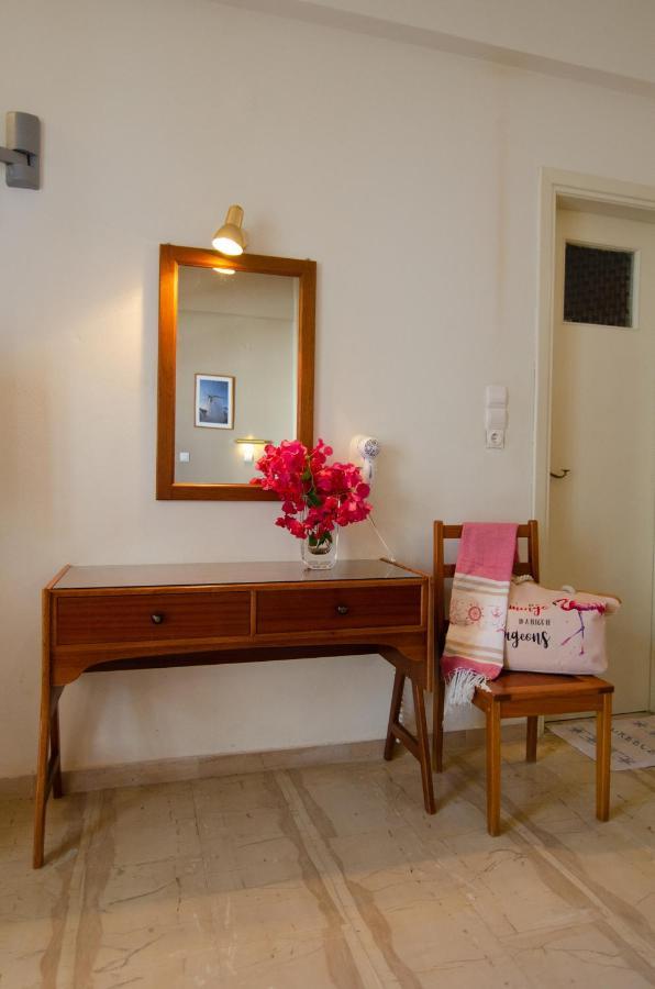 Almira Inn Chora  Bagian luar foto