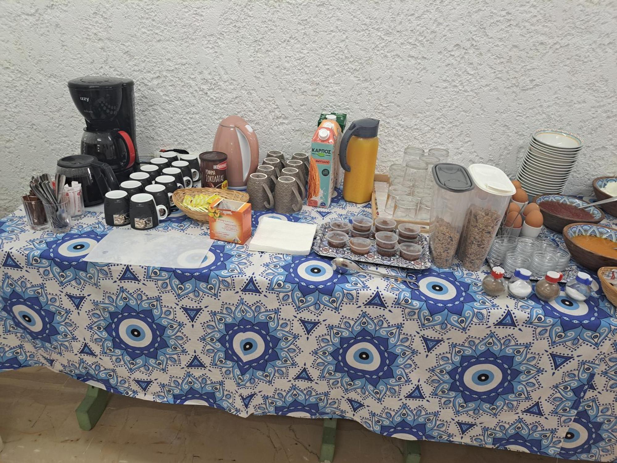 Almira Inn Chora  Bagian luar foto
